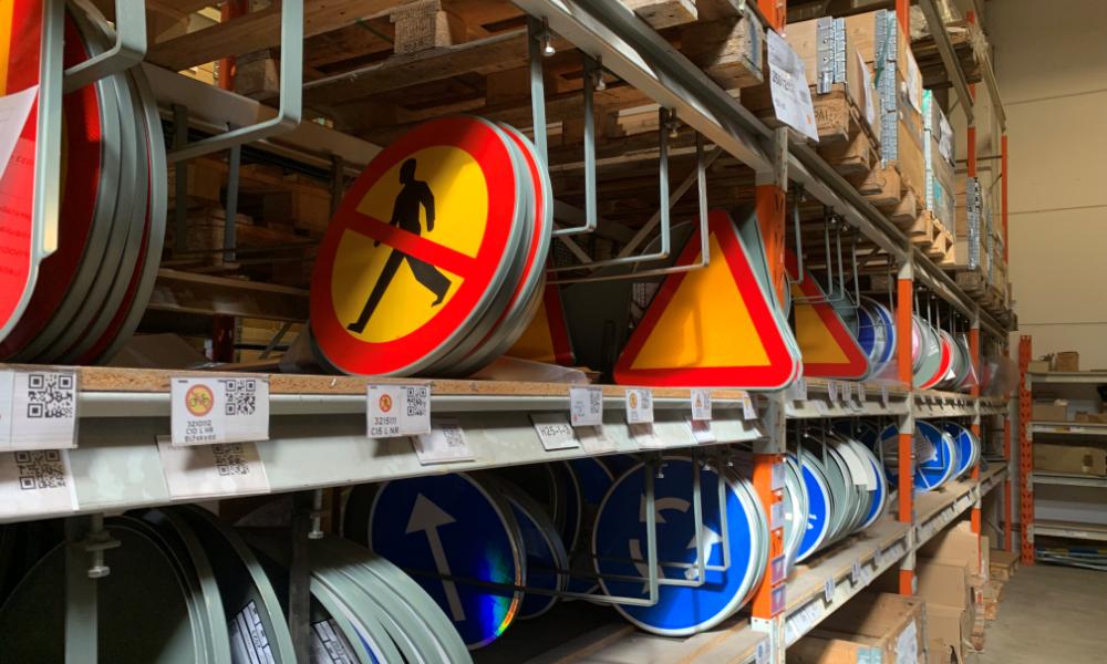 Hur beställer jag en egen skylt? Hur beställer jag en egen skylt?