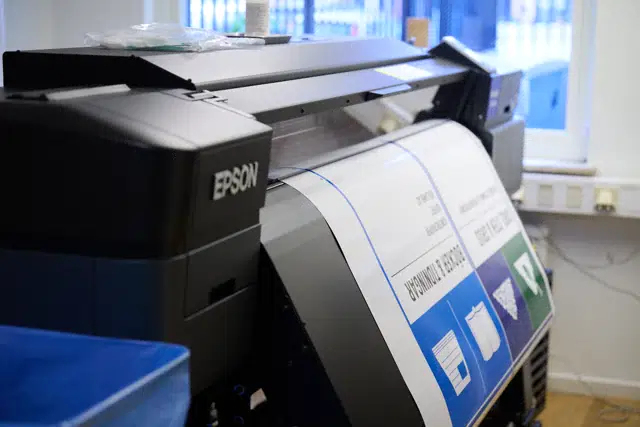 Vår nya folieprinter ger riktigt skarpa utskrifter